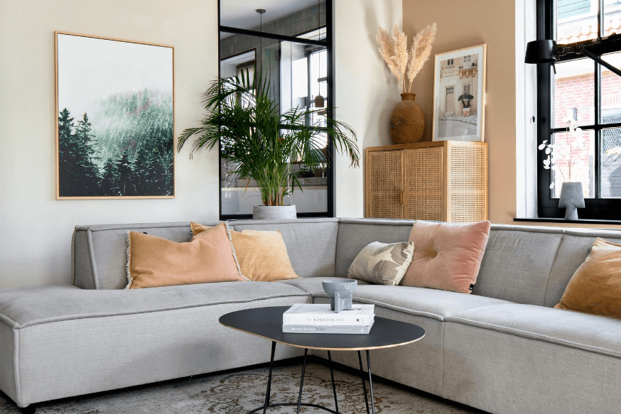 Blanke houten baklijst met fotovergroting