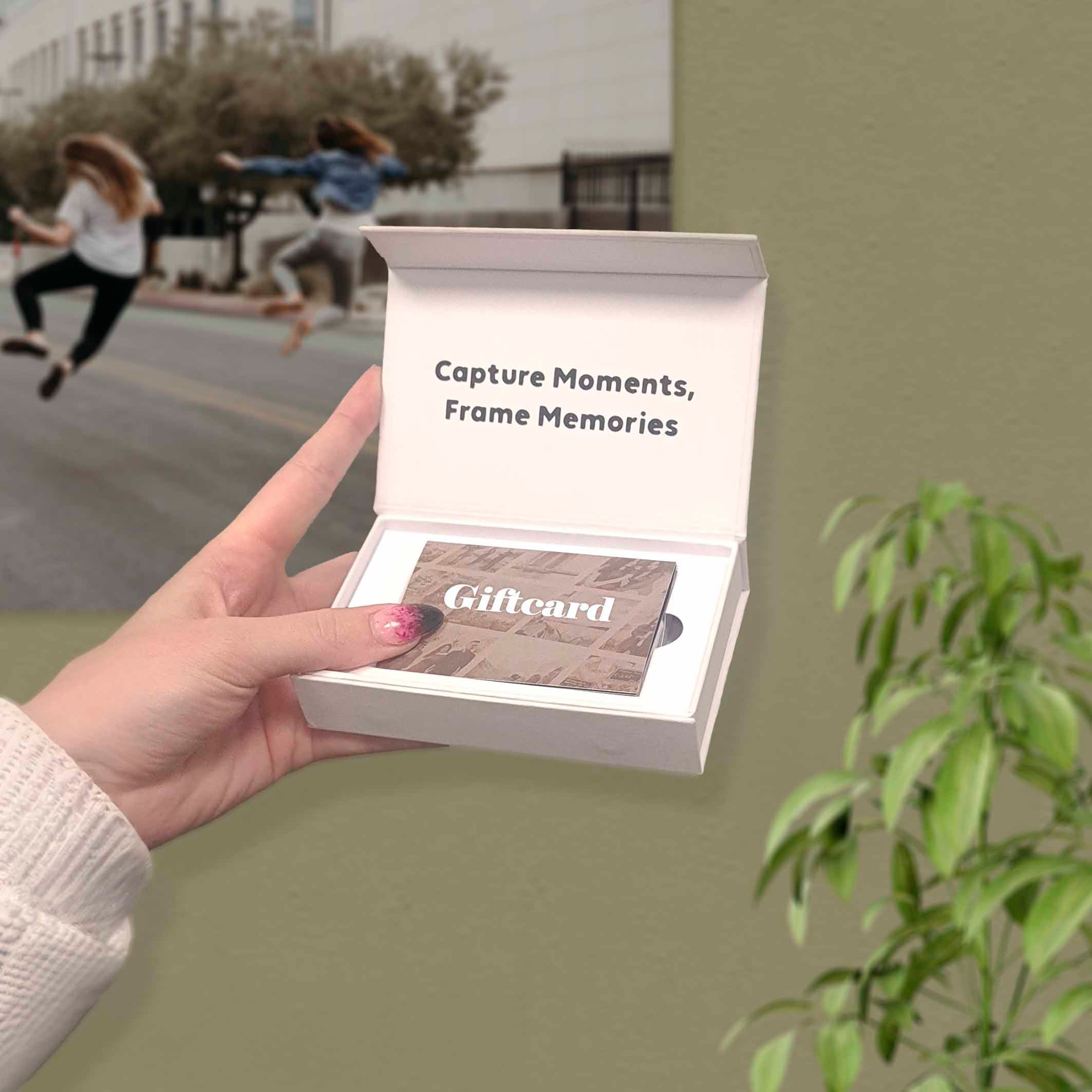 Giftcard in cadeauverpakking Gift Cards Instawall